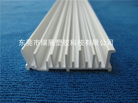 白色PVC冷頂異型材